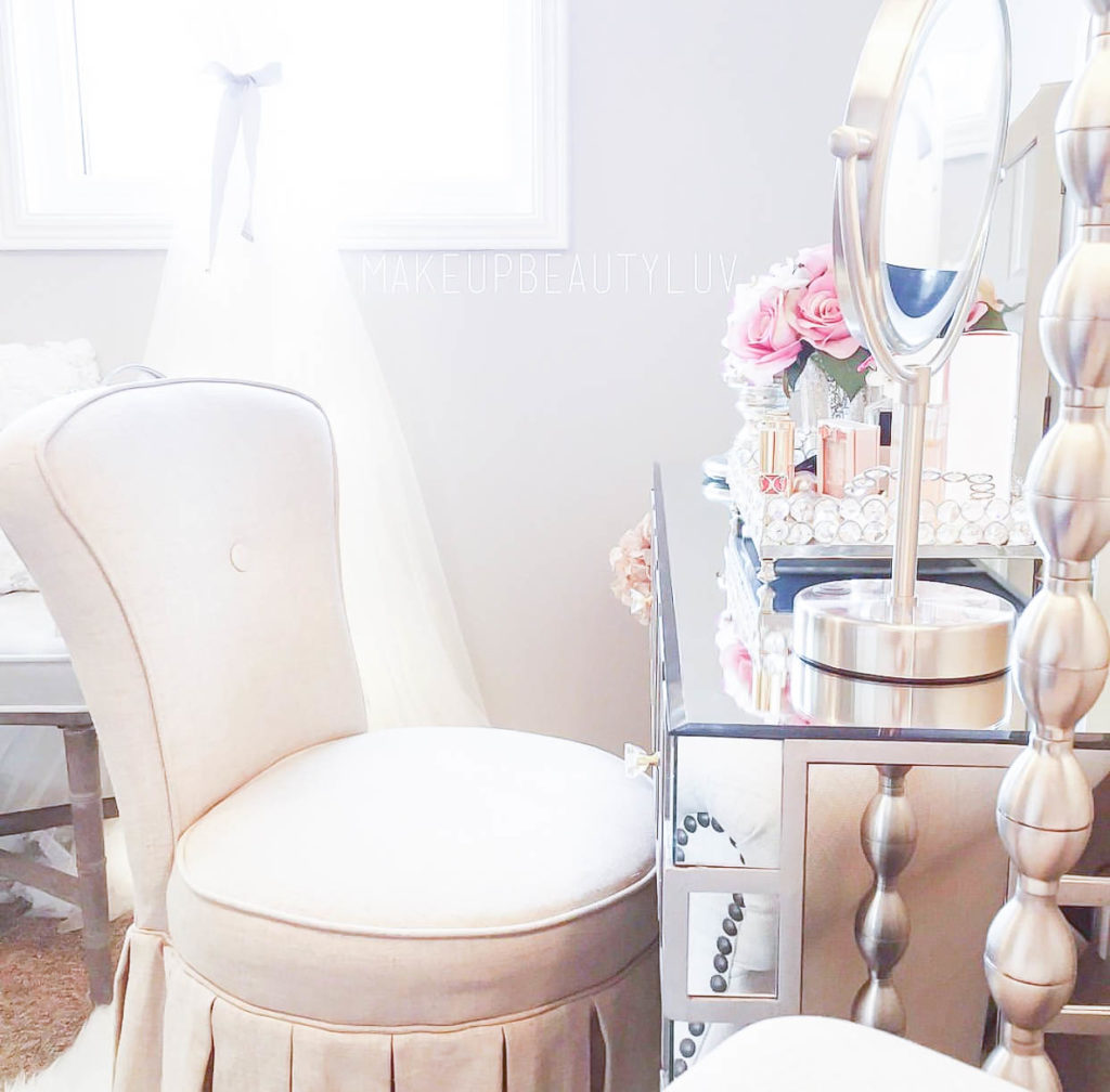 10 Most Pretty & Inspirational Bedroom Must Haves-1-24