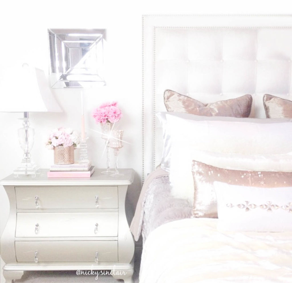 10 Most Pretty & Inspirational Bedroom Must Haves-1-4