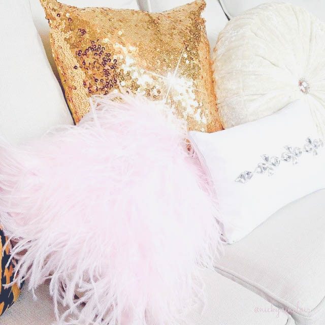 10 Most Pretty & Inspirational Bedroom Must Haves