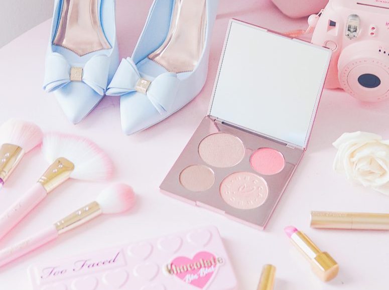 absolute Must Haves For The Beauty Girl In Your Life