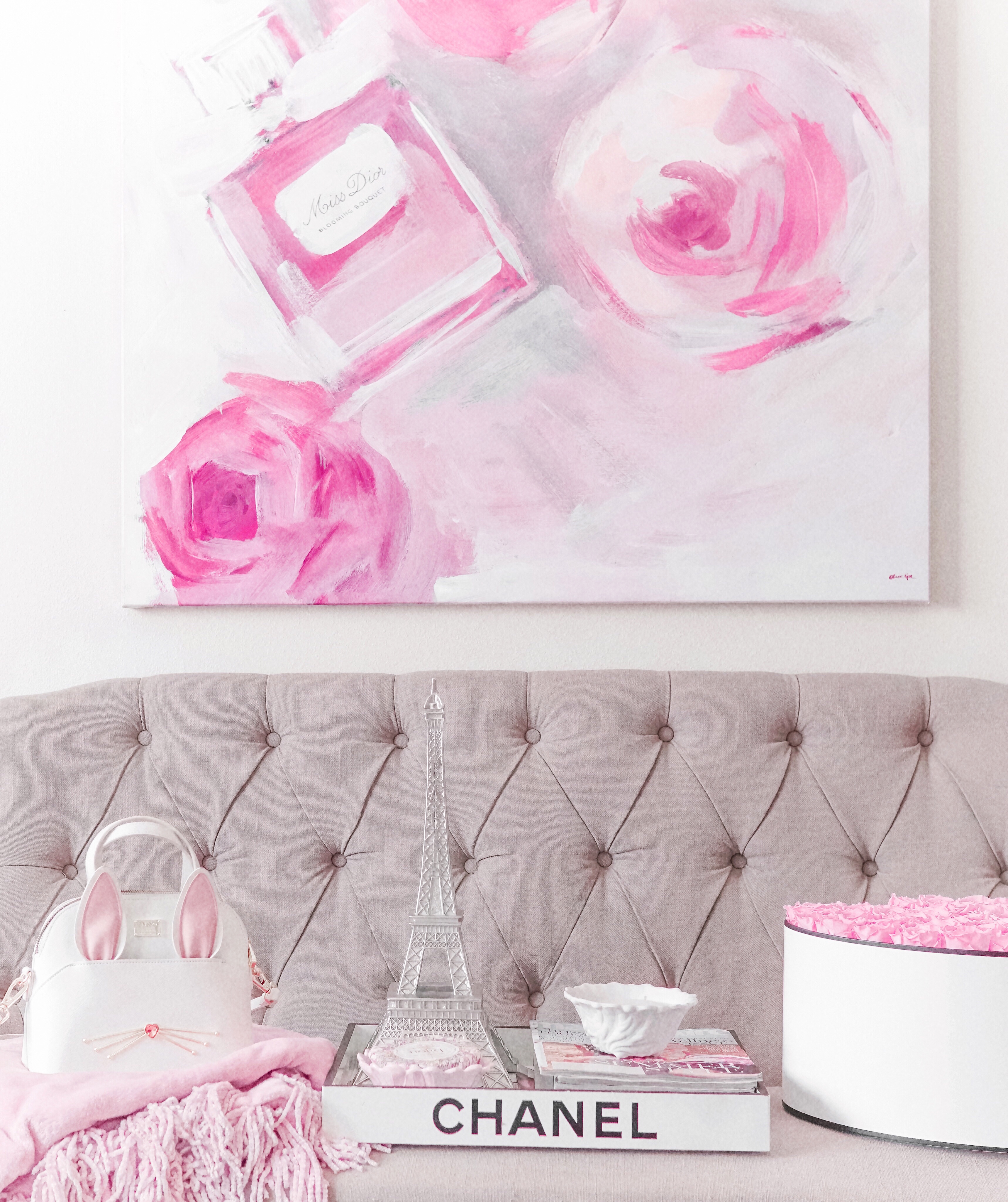 How To Make Your Workspace Pretty & Girly 