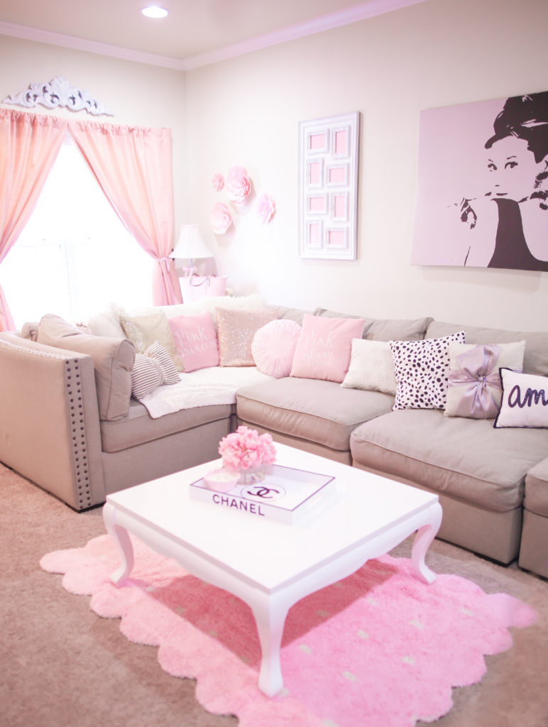 The Most Girly & Pink Decor