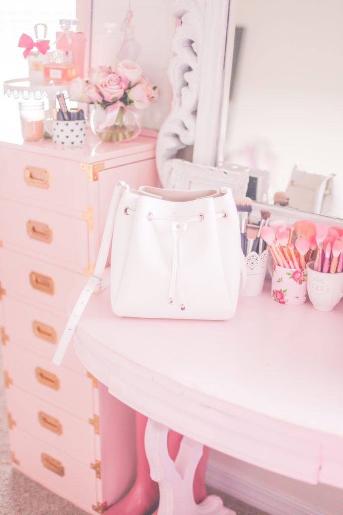 Must-Haves For A Beautiful Feminine Bedroom