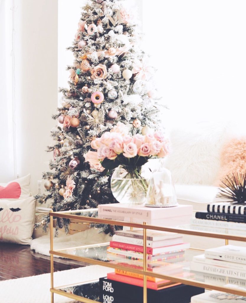 10 Most Pretty & Inspirational Christmas Decor Must-Haves