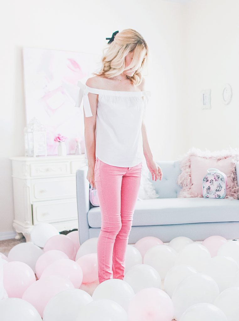 Welcoming The Back To School Season In Pastel Fashion