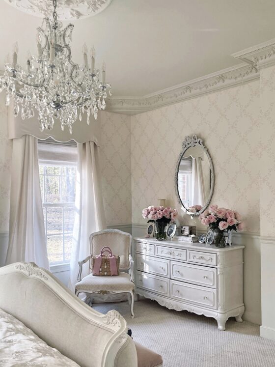 A Beautiful Pink Bedroom Makeover That’ll Make You Blush