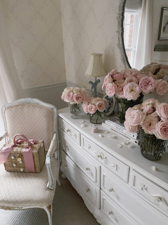 A Beautiful Pink Bedroom Makeover That’ll Make You Blush